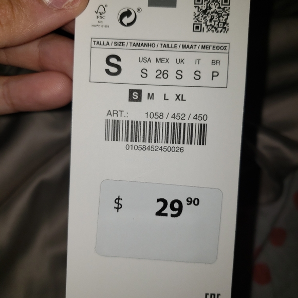 Brand new small zara top - Picture 2 of 2